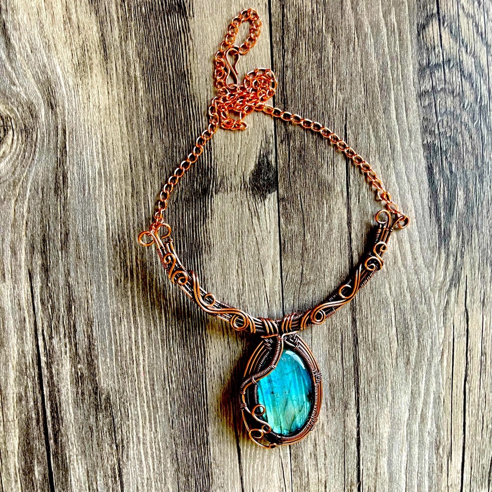 Labradorite Copper Wire Necklace - image 4
